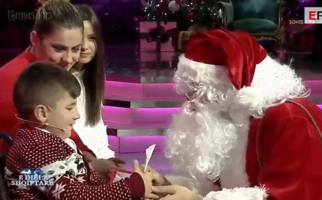 Ja personazhët publik që veshën kostume festive.