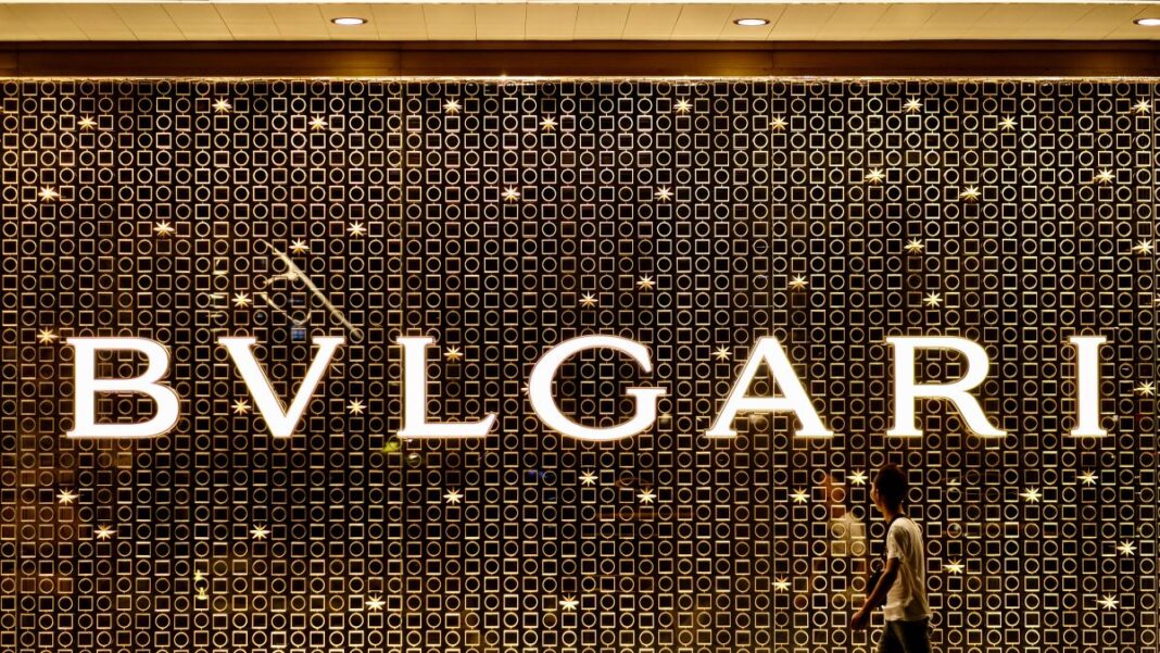 Luksozja Bulgari fokusohet tek konsumatorët lokal ndërsa Covid “fshin” turizmin.