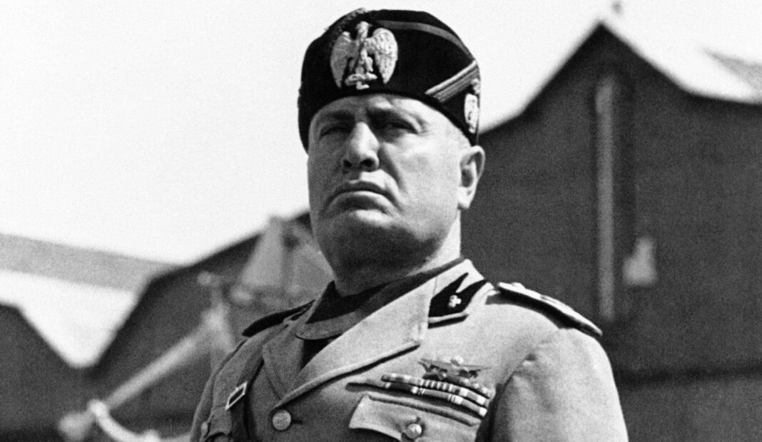 Sot në histori: Benito Musolini e shpall veten diktator të Italisë