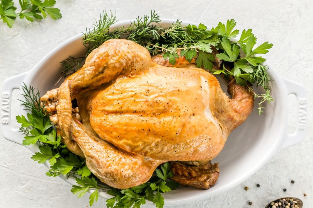 A duhet larë pula përpara gatimit apo jo?