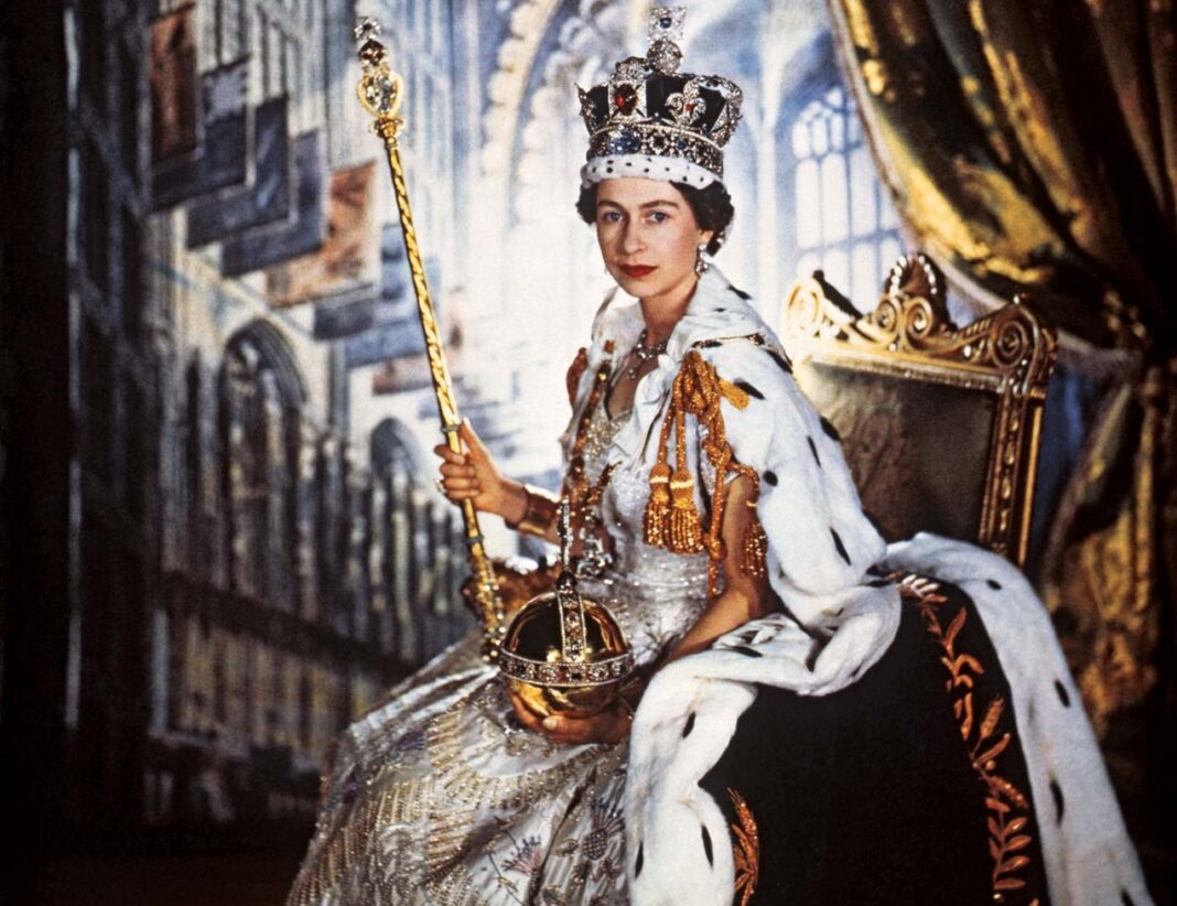 Sot në histori: Ngjitja në fron e Mbretëreshës Elizabeta II