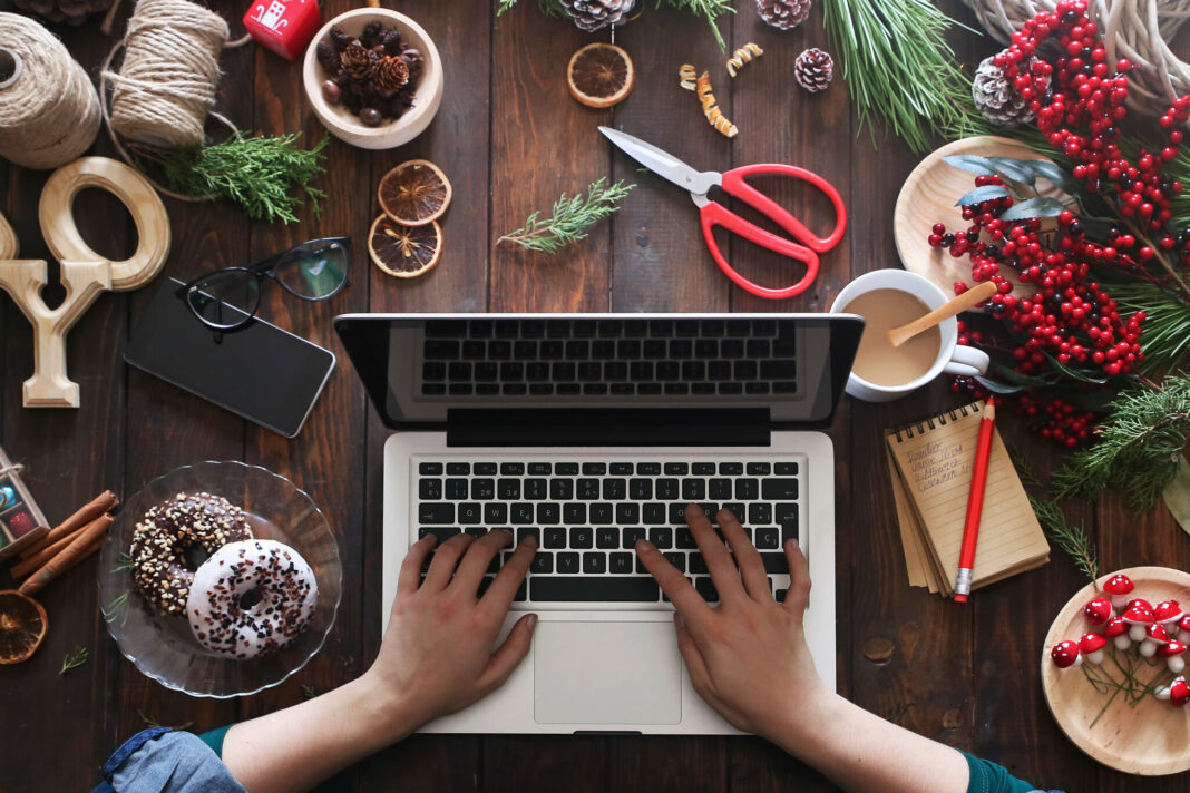 Mos punoni kur jeni me pushime. E kemi shumë seriozisht!