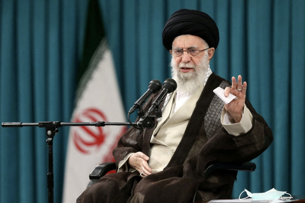 Trump kërkon dorëzimin pa kushte të Iranit