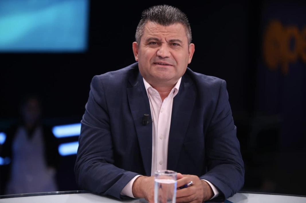 Mentor Kikia: Endri Shabani do t’ja hajë kokën Berishës!