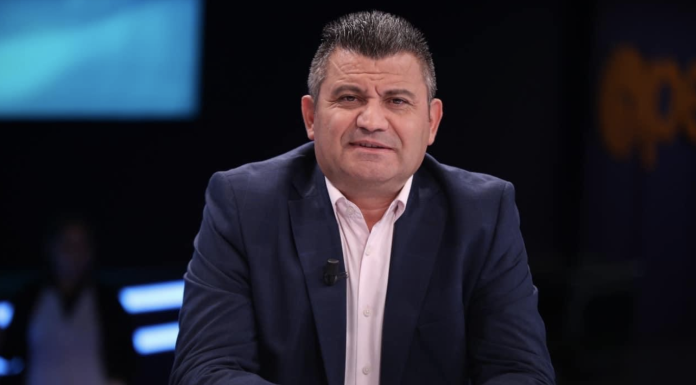 Mentor Kikia: Endri Shabani do t’ja hajë kokën Berishës!