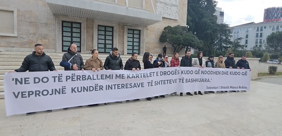 SHBA dhe lëvizja qytetare kundër karteleve dhe korrupsionit