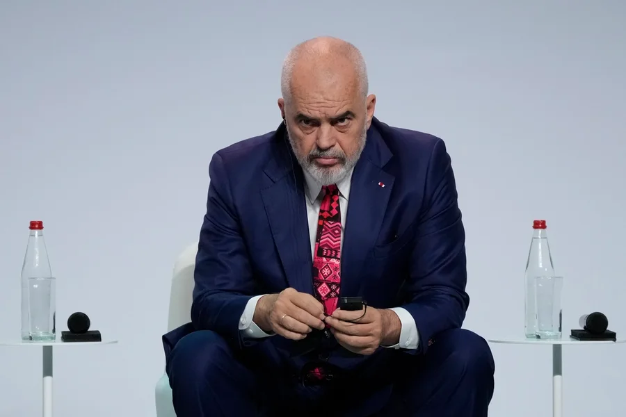 Skandalet rilindase nga 2013 deri në 2026
